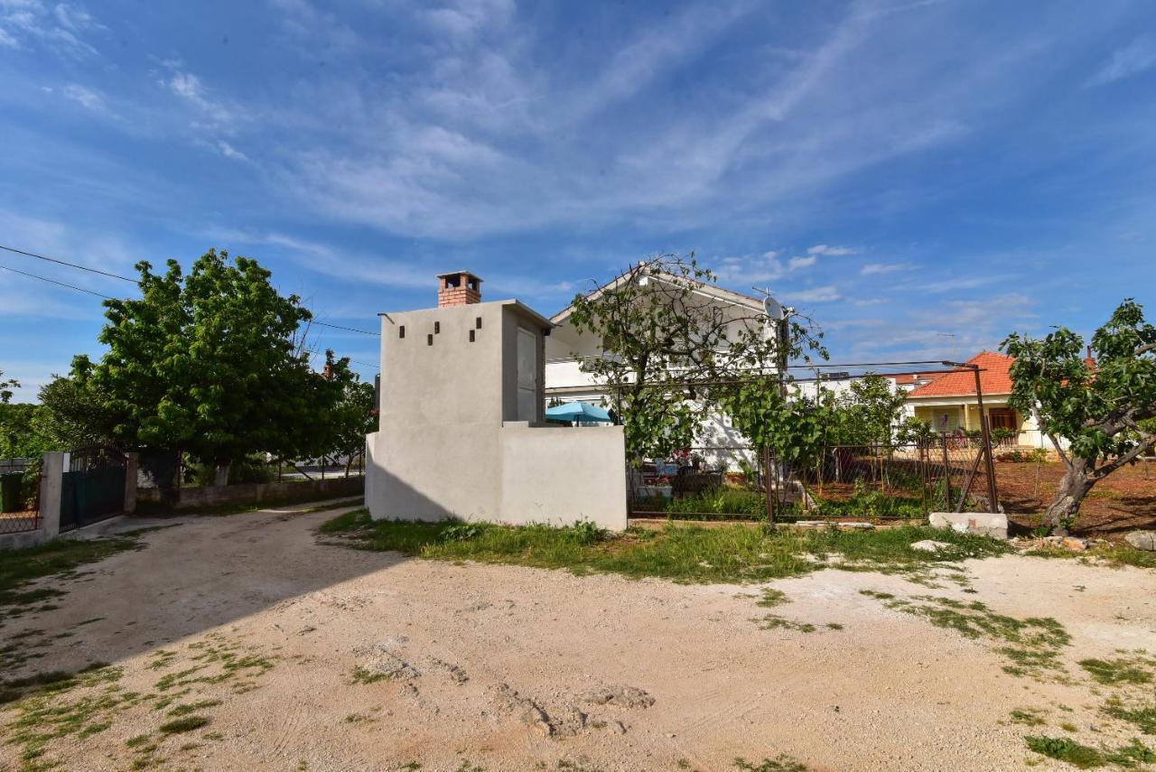 Nena Apartment Sukosan Ngoại thất bức ảnh