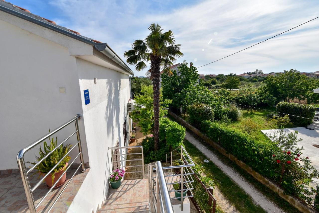 Nena Apartment Sukosan Ngoại thất bức ảnh